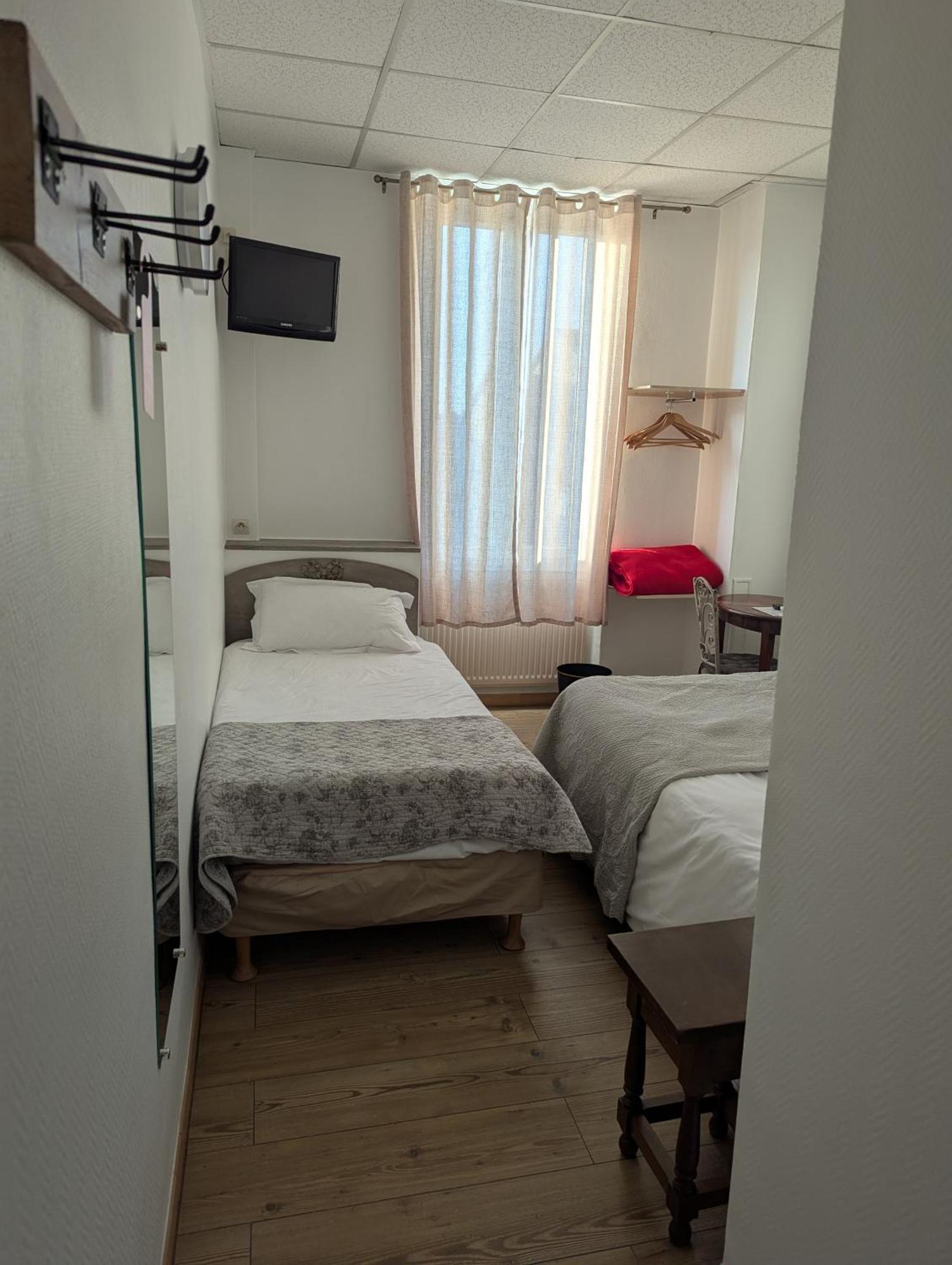 Hotel Du Parc Montelimar Phòng bức ảnh