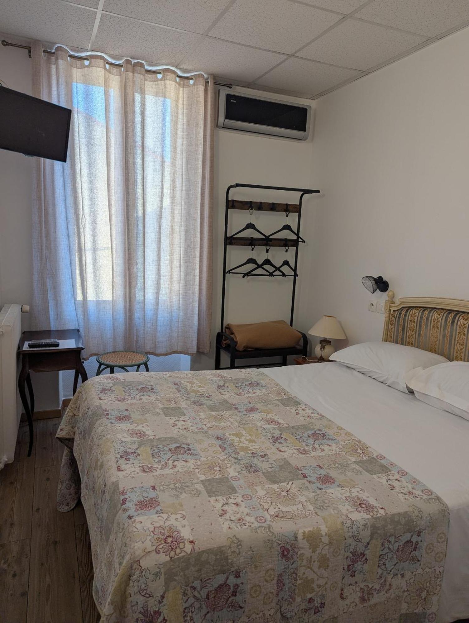 Hotel Du Parc Montelimar Phòng bức ảnh