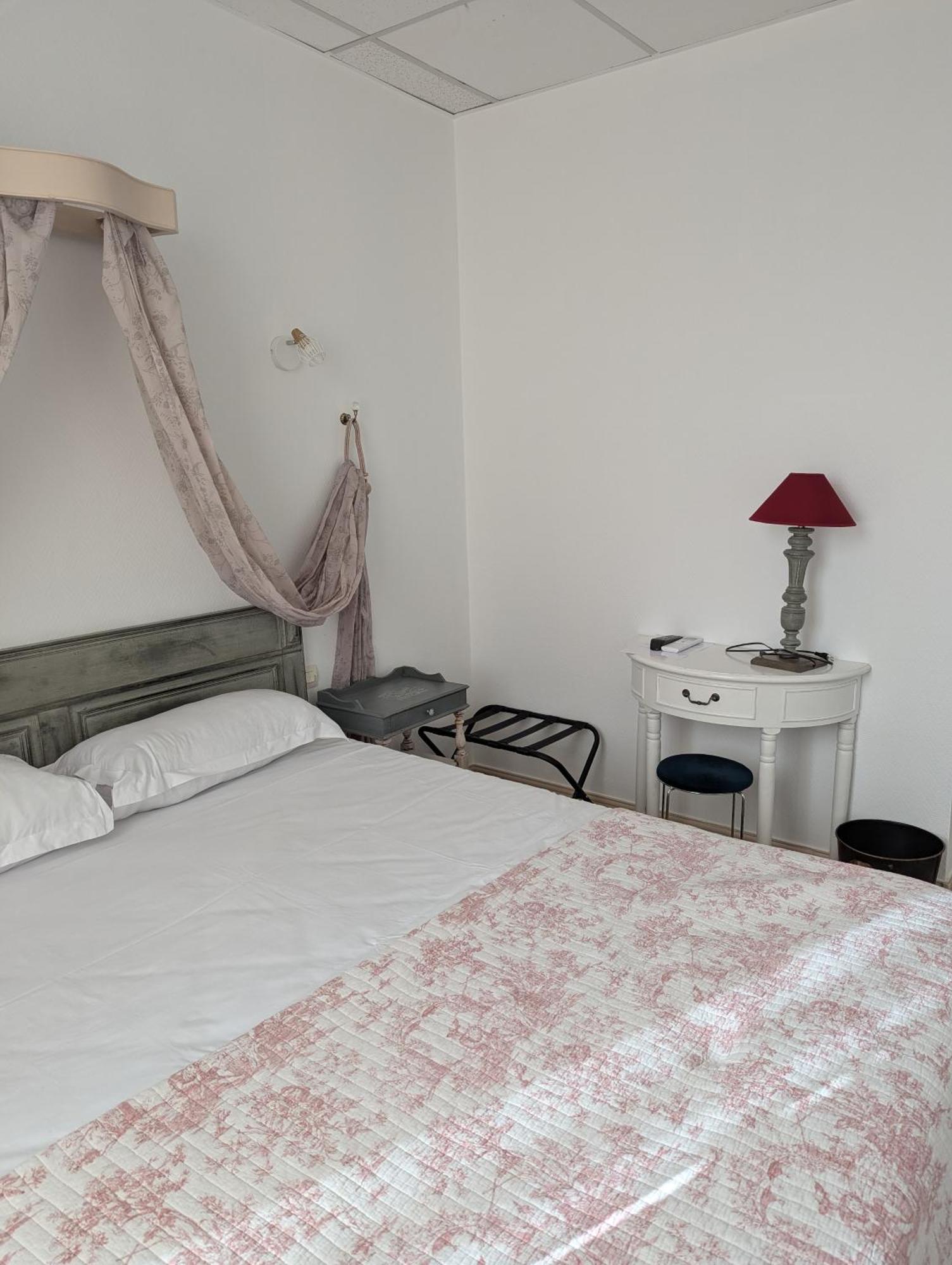 Hotel Du Parc Montelimar Phòng bức ảnh